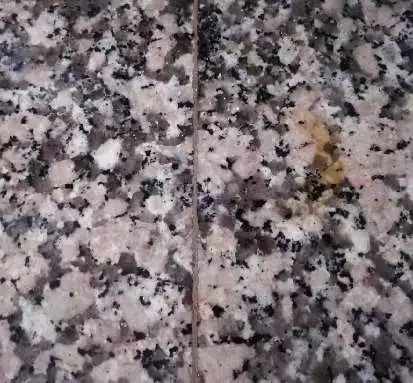 Granit Lekeleri Nasıl Çıkarılır?