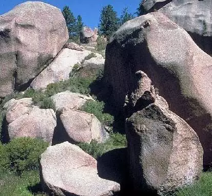 Granit Oluşumu ve Jeolojik Yapısı