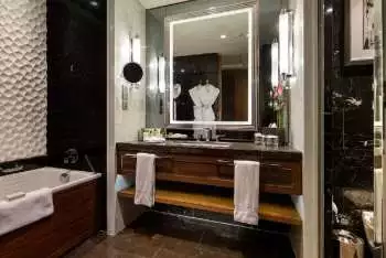 Hilton İstanbul Bomonti Hotel-8