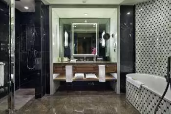 Hilton İstanbul Bomonti Hotel